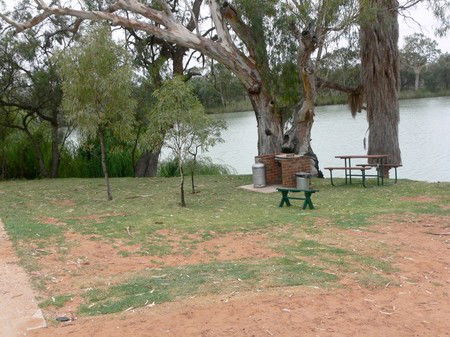 Roonka Riverfront Cottages - Accommodation QLD 1