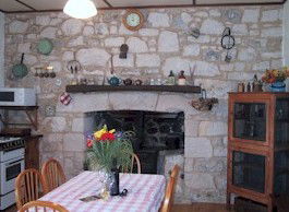 Mt Dutton Bay Woolshed Heritage Cottage - Accommodation QLD 1