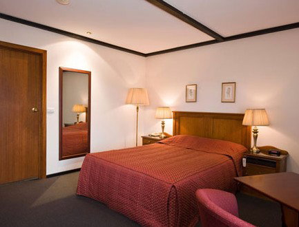 Mick O'Shea's Irish Pub And Motel - Accommodation QLD 3