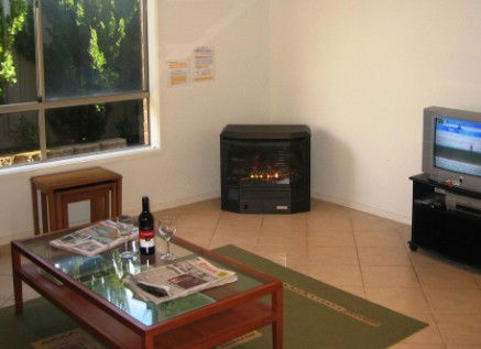 Lakeside Getaway - Accommodation QLD 5