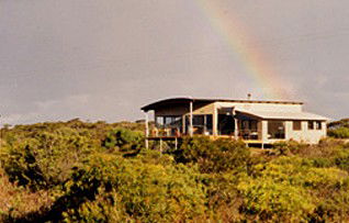 Saar Beach House - Accommodation QLD 3