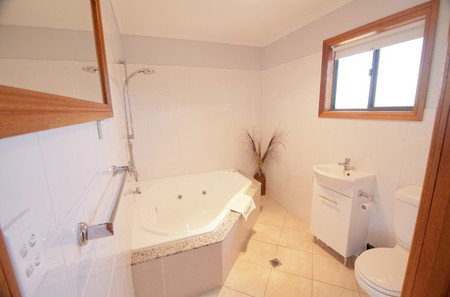 Lyrabendi Farmstay - Accommodation QLD 3