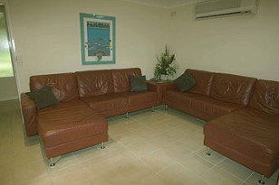 Ava Holiday Beach House - Accommodation QLD 4