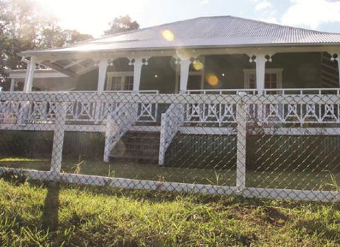 Basil's Brush - Accommodation QLD 0