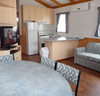 Victor Harbor Holiday and Cabin Park - Accommodation QLD