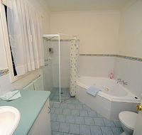 St Helens - Fettlers Cottage - Accommodation QLD