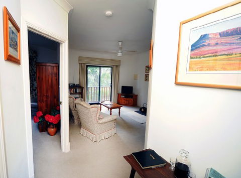 St Helens - Fettlers Cottage - Accommodation QLD 6