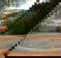 Adelaide Hills Country Cottages - The Nest - Accommodation QLD