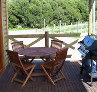 McLaren Ridge 3 - McLaren Ridge Log Cabins - Accommodation QLD