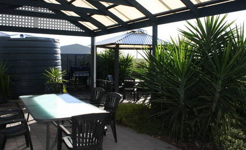 The Harbour View At North Shores Wallaroo - Accommodation QLD 1