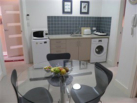 Adelaide's Norwood Apartment - Accommodation QLD 2