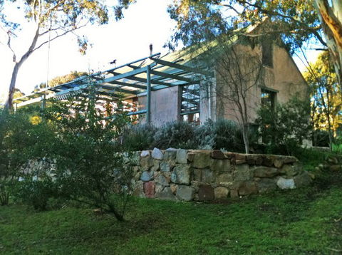 St Helens Cottages- Coach House - Accommodation QLD 7