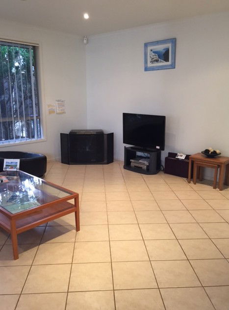 Lakeside Getaway - Accommodation QLD 10