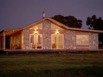 Sea Stone Cottage - Accommodation QLD 0