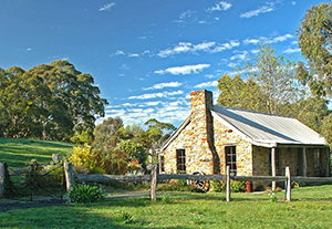 Adelaide Hills Country Cottages - Gum Tree Cottage - Accommodation QLD 0