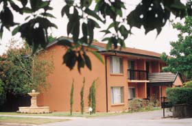 Village Apartments - Accommodation QLD 2