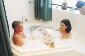 Village Apartments - Accommodation QLD 3