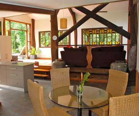 Stonewood Retreat - Accommodation QLD 2