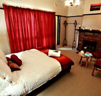 Old Cable Station Colonial Retreat - Accommodation QLD