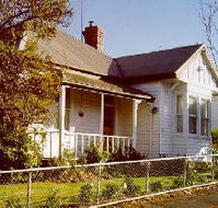 Majestic View Emily Cottage - Accommodation QLD