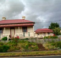 Tier View Twin Cottages - Accommodation QLD