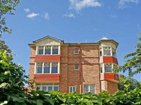 Grande Vue Private Hotel - Accommodation QLD 0