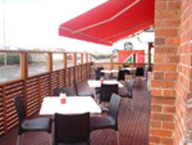 Formby Hotel - Accommodation QLD 0
