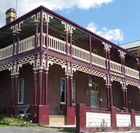 Cygnet Hotel  Guest House - Accommodation QLD