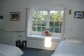 Explorers Lodge B & B - Accommodation QLD 0