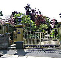 Corinda's Cottages - Accommodation QLD