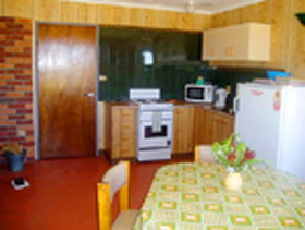 Helvetia Retreat - Accommodation QLD 0