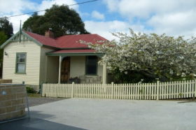 McIntosh Cottages - Accommodation QLD 0