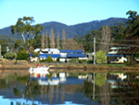 Prosser Holiday Units - Accommodation QLD 0