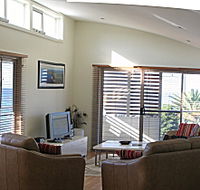 Paradise House - Accommodation QLD
