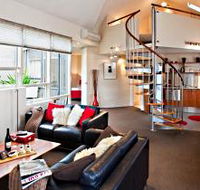 TWOFOURTWO Boutique Apartments - Accommodation QLD