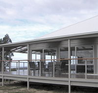 Resolution Vineyard House - Accommodation QLD