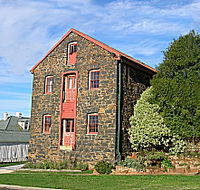 Bluestone Grain Store BB - Accommodation QLD