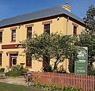 Schouten House - Accommodation QLD