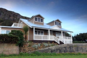The Ark Stanley - Accommodation QLD 0
