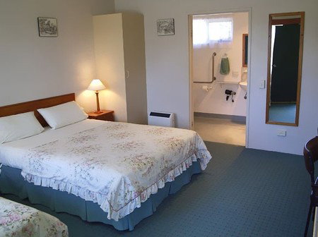 Wintersun Gardens Motel - Accommodation QLD 3