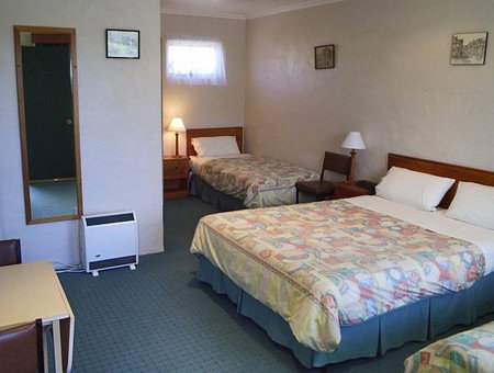 Wintersun Gardens Motel - Accommodation QLD 4