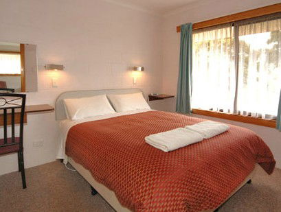 Willaway Motel Apartments - Accommodation QLD 4