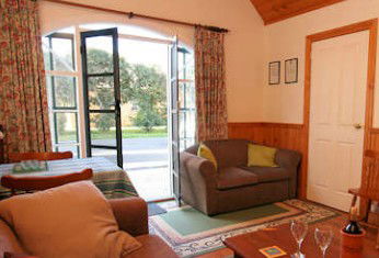 Richmond Barracks - Accommodation QLD 3