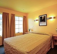 Country Club Villas - Accommodation QLD