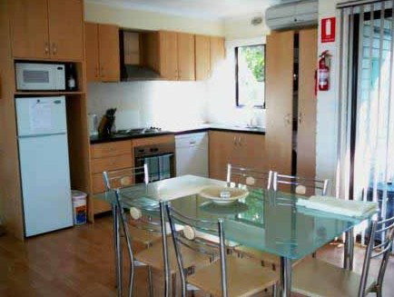 Davey Place Town Houses - Accommodation QLD 3