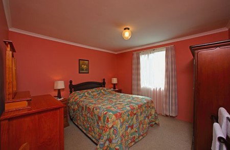 Pol And Pen Holiday Cottages - Accommodation QLD 2