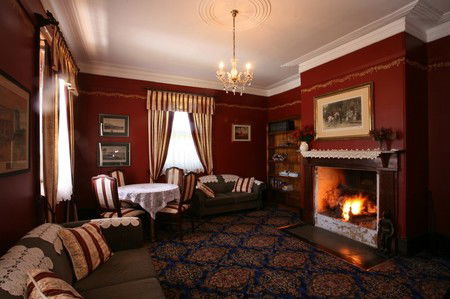 Schouten House - Accommodation QLD 3