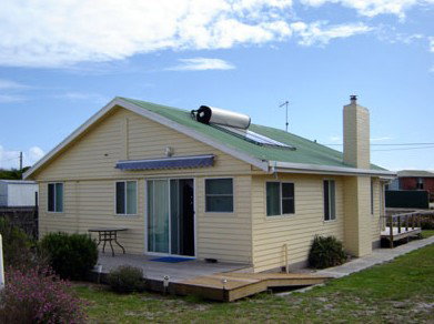 Leafmoor Cottage - Accommodation QLD 1