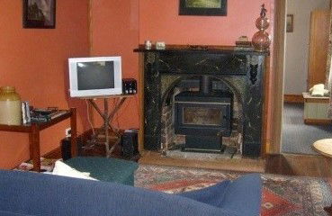 McIntosh Cottages - Accommodation QLD 4