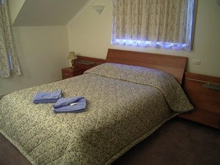 Queechy Cottages - Accommodation QLD 2